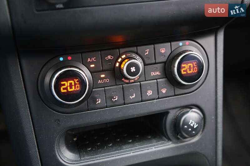 Внедорожник / Кроссовер Nissan Qashqai 2012 в Киеве