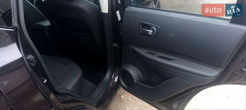 Позашляховик / Кросовер Nissan Qashqai 2009 в Тернополі фото 11 Позашляховик / Кросовер Nissan Qashqai 2009 в Тернополі