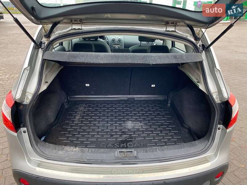 Внедорожник / Кроссовер Nissan Qashqai 2010 в Звягеле фото 21 Внедорожник / Кроссовер Nissan Qashqai 2010 в Звягеле