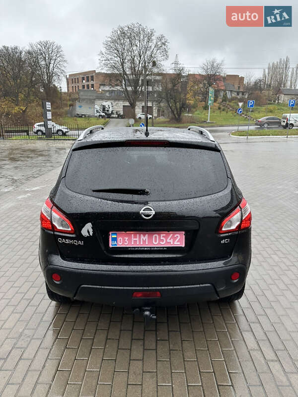 Позашляховик / Кросовер Nissan Qashqai 2011 в Рівному