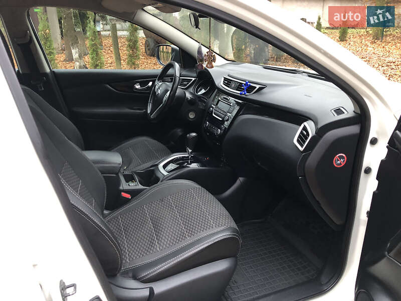 Внедорожник / Кроссовер Nissan Qashqai 2015 в Тернополе фото 33 Внедорожник / Кроссовер Nissan Qashqai 2015 в Тернополе