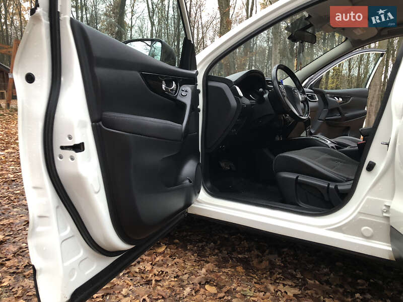 Внедорожник / Кроссовер Nissan Qashqai 2015 в Тернополе фото 53 Внедорожник / Кроссовер Nissan Qashqai 2015 в Тернополе