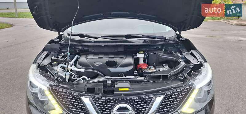 Внедорожник / Кроссовер Nissan Qashqai 2015 в Новоархангельске