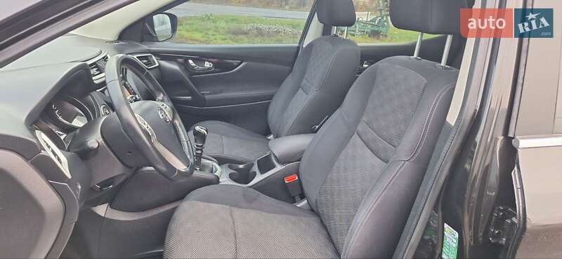 Внедорожник / Кроссовер Nissan Qashqai 2015 в Новоархангельске