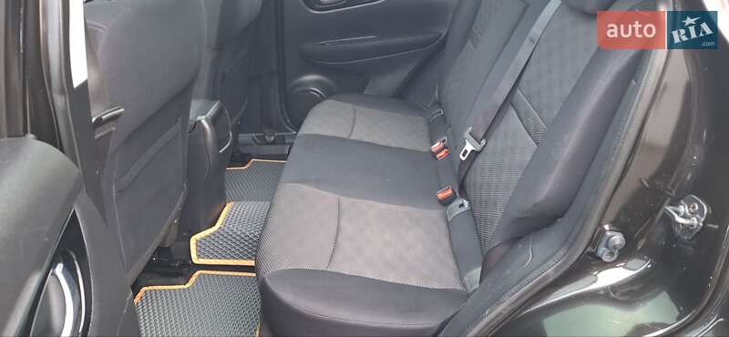 Внедорожник / Кроссовер Nissan Qashqai 2015 в Новоархангельске