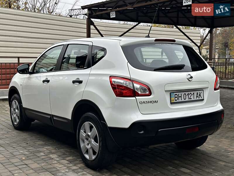 Позашляховик / Кросовер Nissan Qashqai 2010 в Одесі