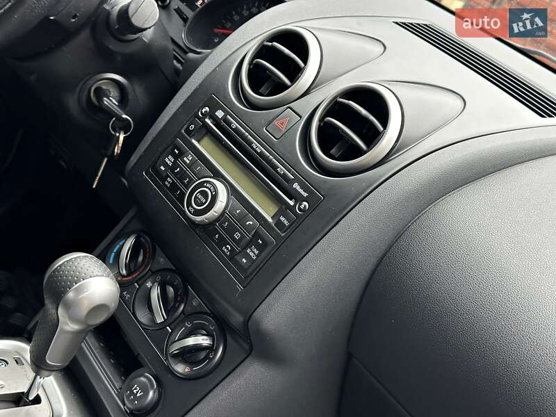 Позашляховик / Кросовер Nissan Qashqai 2010 в Одесі