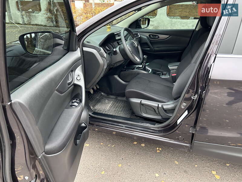 Внедорожник / Кроссовер Nissan Qashqai 2017 в Смеле фото 5 Внедорожник / Кроссовер Nissan Qashqai 2017 в Смеле