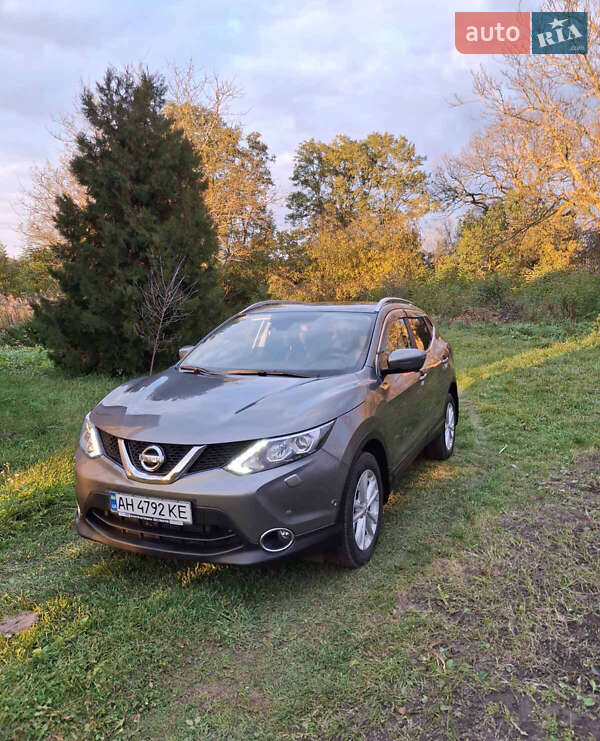 Внедорожник / Кроссовер Nissan Qashqai 2017 в Дубно