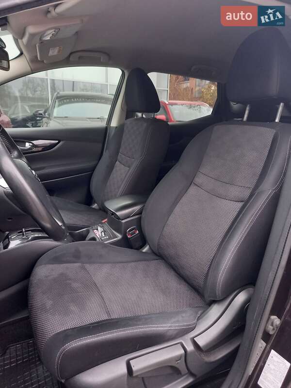 Позашляховик / Кросовер Nissan Qashqai 2015 в Полтаві