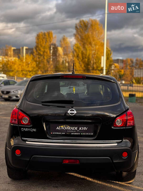 Позашляховик / Кросовер Nissan Qashqai 2008 в Києві