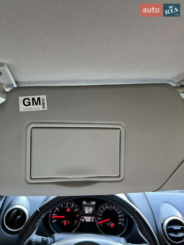 Позашляховик / Кросовер Nissan Qashqai 2011 в Дніпрі