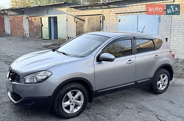 Внедорожник / Кроссовер Nissan Qashqai 2011 в Днепре