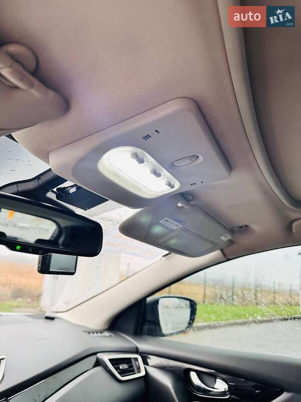 Позашляховик / Кросовер Nissan Qashqai 2015 в Новомосковську фото 12 Позашляховик / Кросовер Nissan Qashqai 2015 в Новомосковську