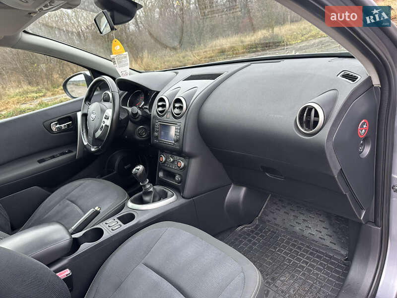 Внедорожник / Кроссовер Nissan Qashqai 2010 в Хмельницком