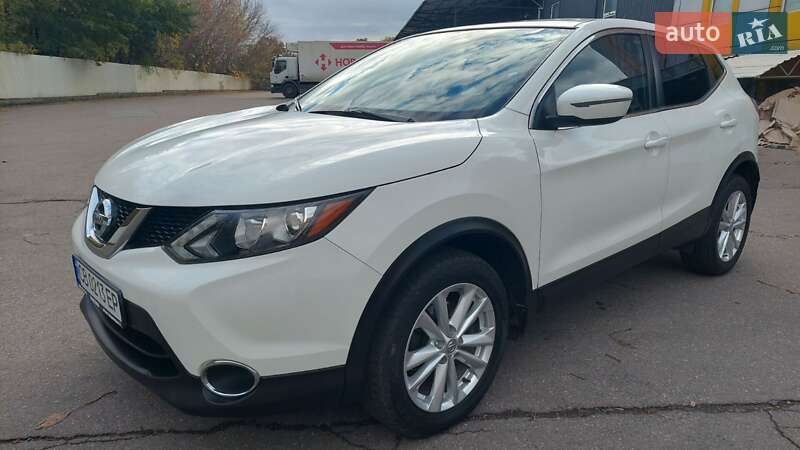 Внедорожник / Кроссовер Nissan Qashqai 2017 в Чернигове