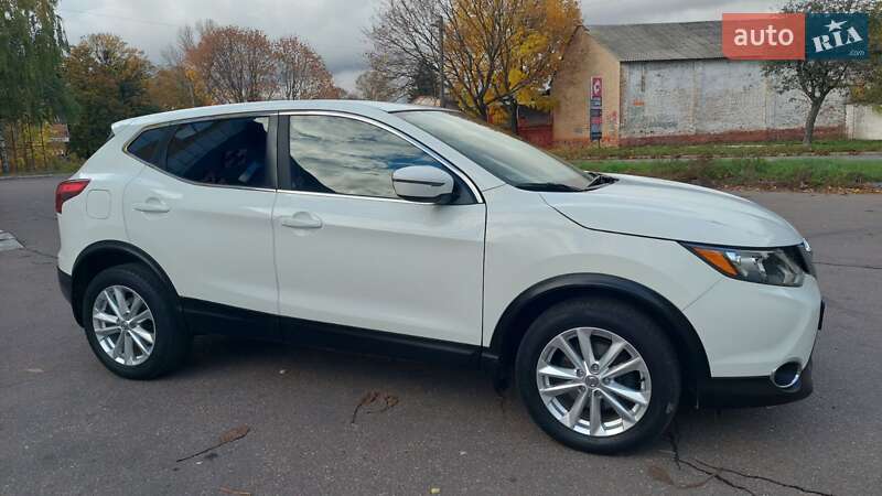 Внедорожник / Кроссовер Nissan Qashqai 2017 в Чернигове