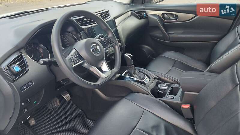 Внедорожник / Кроссовер Nissan Qashqai 2017 в Чернигове