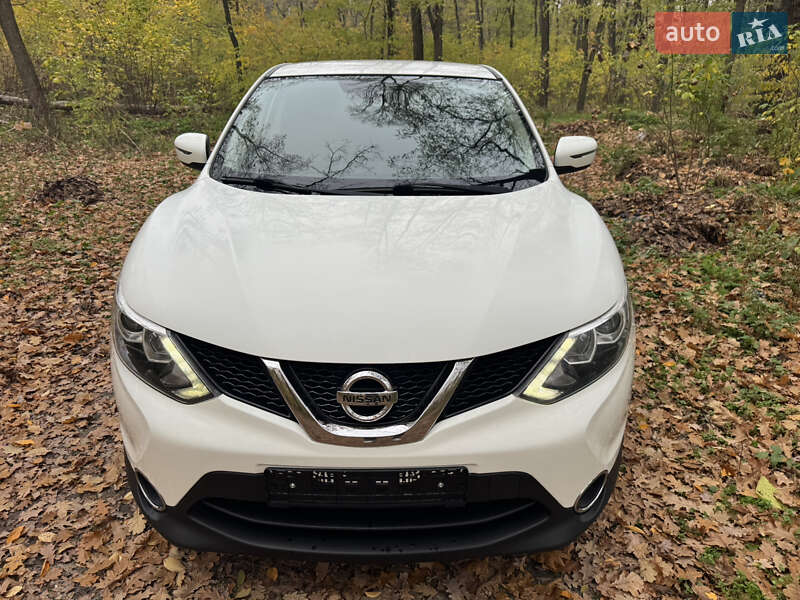 Внедорожник / Кроссовер Nissan Qashqai 2017 в Киеве