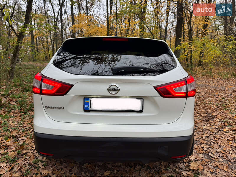 Внедорожник / Кроссовер Nissan Qashqai 2017 в Киеве