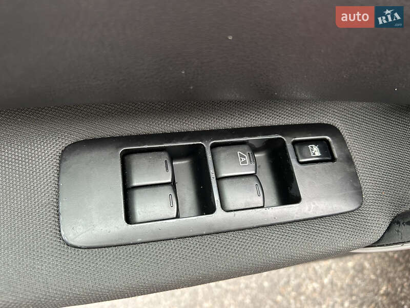 Внедорожник / Кроссовер Nissan Qashqai 2008 в Чернигове фото 12 Внедорожник / Кроссовер Nissan Qashqai 2008 в Чернигове