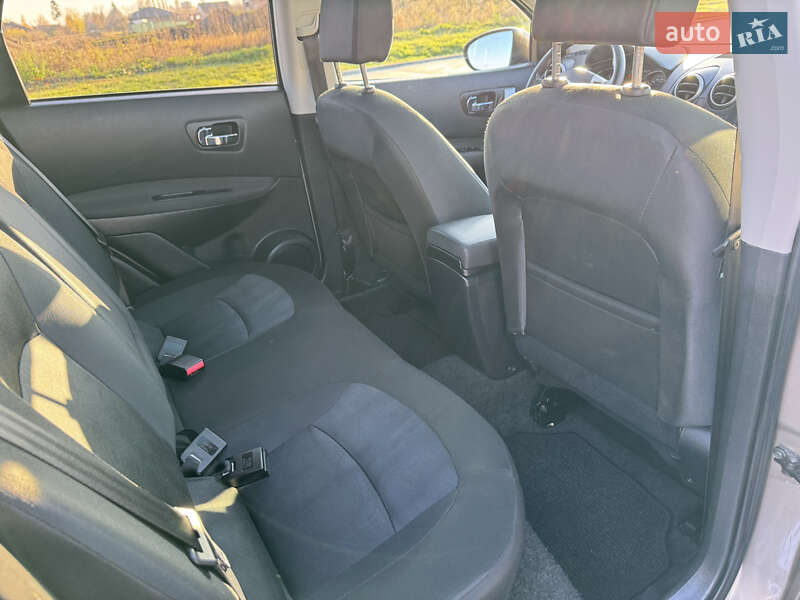 Позашляховик / Кросовер Nissan Qashqai 2012 в Луцьку