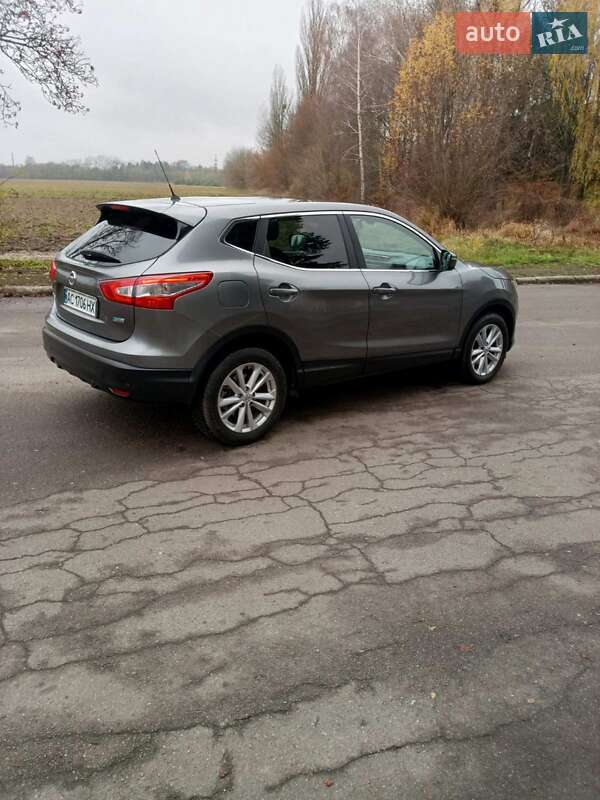 Позашляховик / Кросовер Nissan Qashqai 2014 в Луцьку