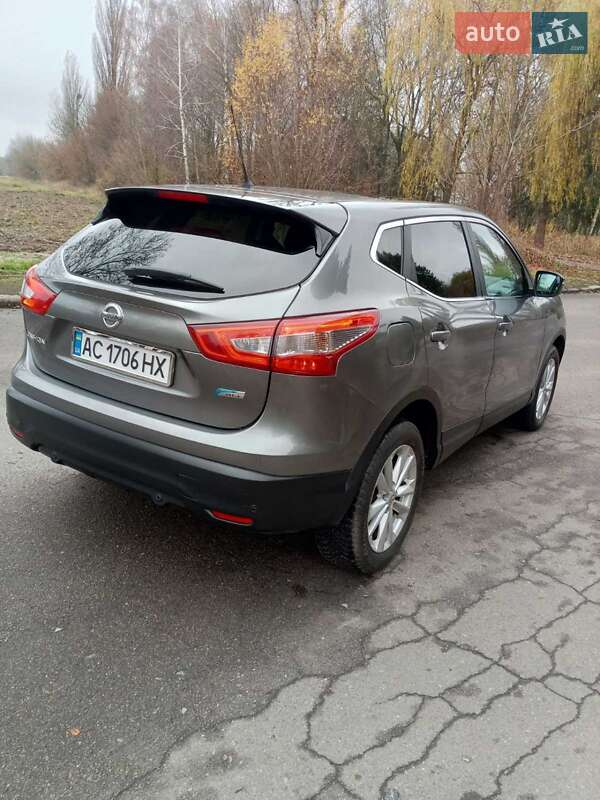 Позашляховик / Кросовер Nissan Qashqai 2014 в Луцьку