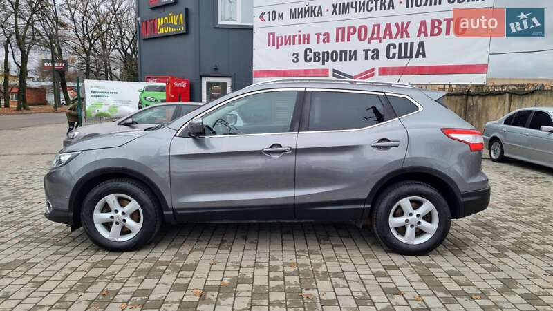 Позашляховик / Кросовер Nissan Qashqai 2015 в Полтаві