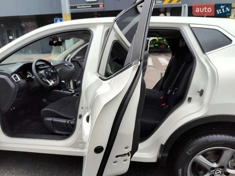 Внедорожник / Кроссовер Nissan Qashqai 2019 в Киеве