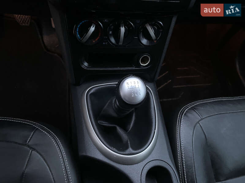 Внедорожник / Кроссовер Nissan Qashqai 2012 в Ровно фото 15 Внедорожник / Кроссовер Nissan Qashqai 2012 в Ровно