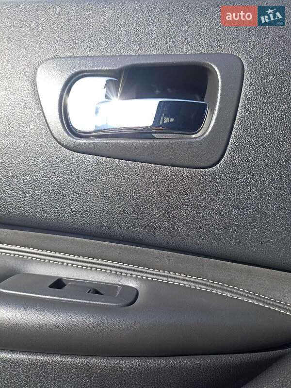 Позашляховик / Кросовер Nissan Qashqai 2009 в Запоріжжі