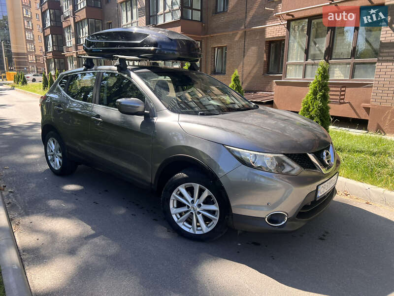 Внедорожник / Кроссовер Nissan Qashqai 2015 в Чернигове