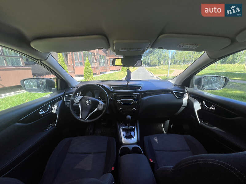 Внедорожник / Кроссовер Nissan Qashqai 2015 в Чернигове