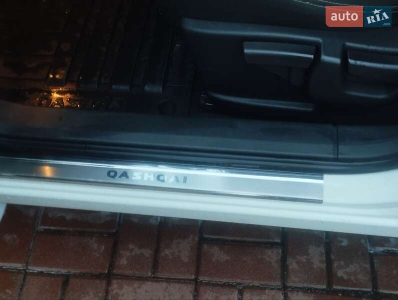 Внедорожник / Кроссовер Nissan Qashqai 2011 в Новых Санжарах