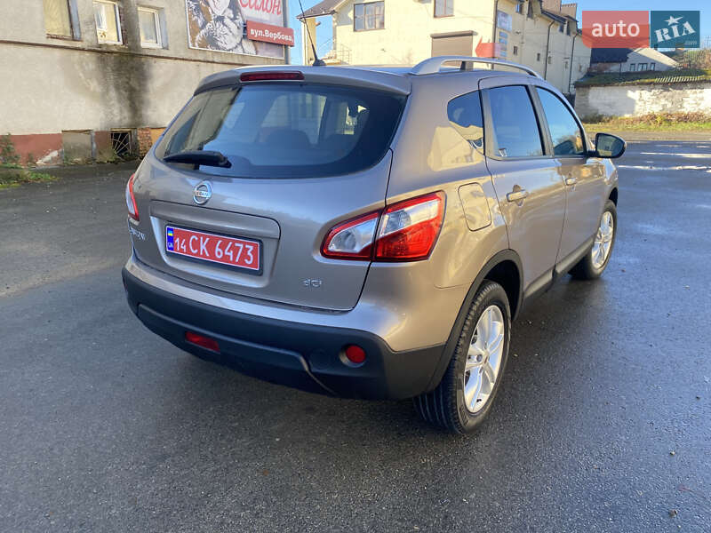 Внедорожник / Кроссовер Nissan Qashqai 2010 в Ивано-Франковске