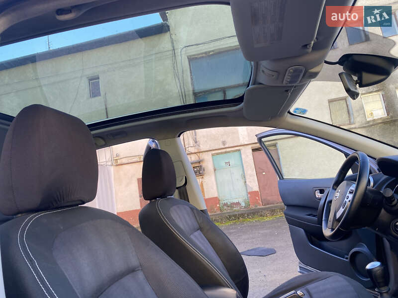 Внедорожник / Кроссовер Nissan Qashqai 2010 в Ивано-Франковске