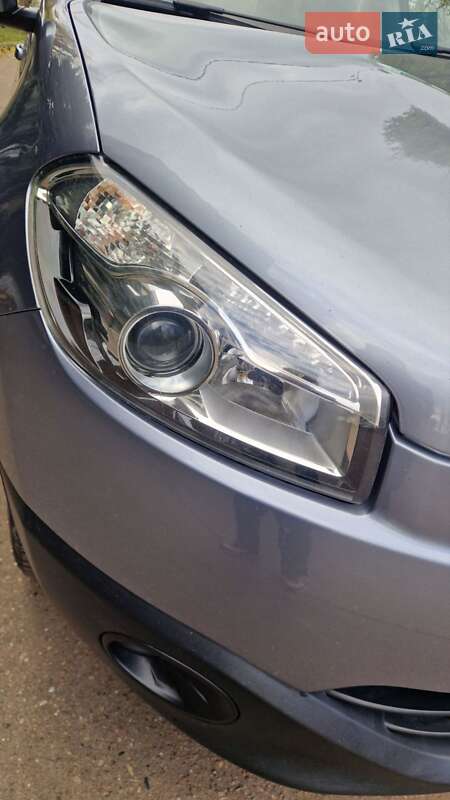 Внедорожник / Кроссовер Nissan Qashqai 2012 в Николаеве фото 5 Внедорожник / Кроссовер Nissan Qashqai 2012 в Николаеве