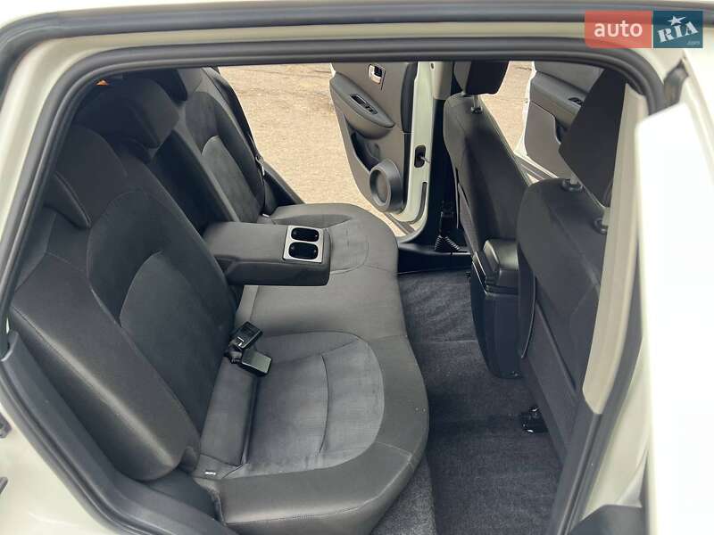 Внедорожник / Кроссовер Nissan Qashqai 2010 в Одессе фото 24 Внедорожник / Кроссовер Nissan Qashqai 2010 в Одессе