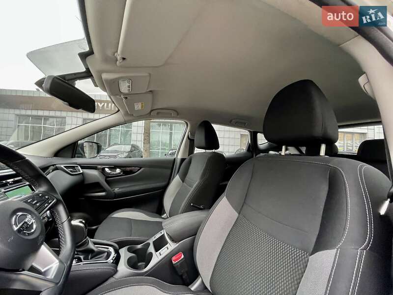 Внедорожник / Кроссовер Nissan Qashqai 2020 в Киеве