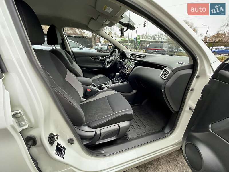 Внедорожник / Кроссовер Nissan Qashqai 2020 в Киеве