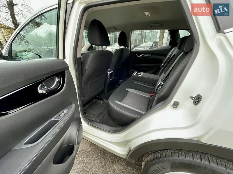 Внедорожник / Кроссовер Nissan Qashqai 2020 в Киеве