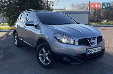 Позашляховик / Кросовер Nissan Qashqai 2011 в Рівному