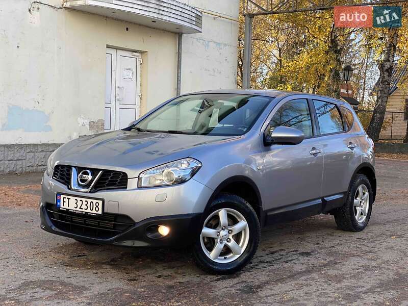 Внедорожник / Кроссовер Nissan Qashqai 2010 в Звягеле фото 2 Внедорожник / Кроссовер Nissan Qashqai 2010 в Звягеле