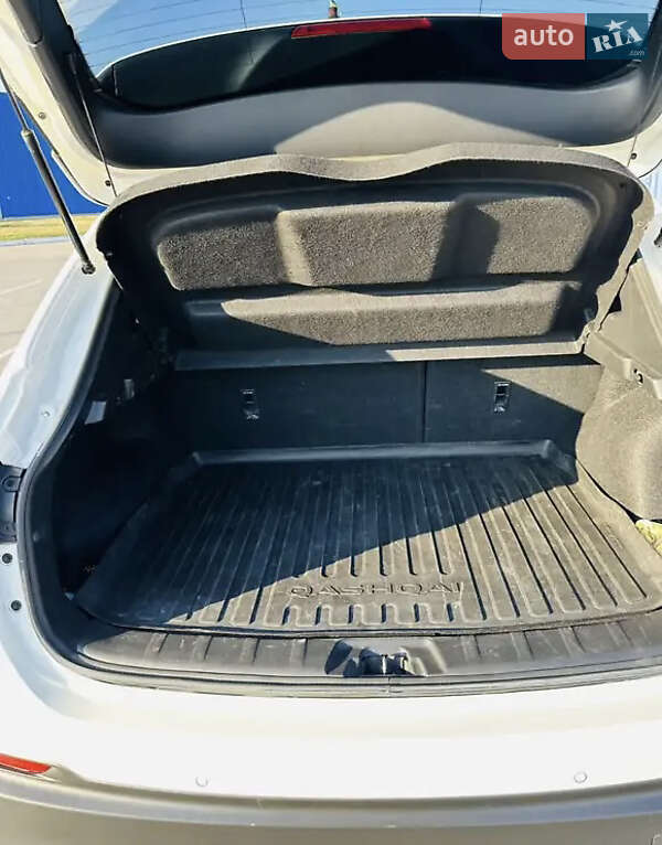 Позашляховик / Кросовер Nissan Qashqai 2018 в Дніпрі фото 18 Позашляховик / Кросовер Nissan Qashqai 2018 в Дніпрі