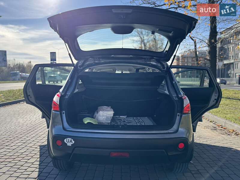 Внедорожник / Кроссовер Nissan Qashqai 2012 в Львове фото 25 Внедорожник / Кроссовер Nissan Qashqai 2012 в Львове