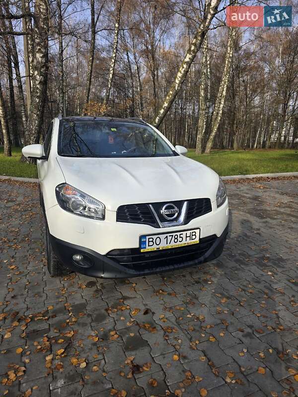 Внедорожник / Кроссовер Nissan Qashqai 2010 в Тернополе фото 3 Внедорожник / Кроссовер Nissan Qashqai 2010 в Тернополе