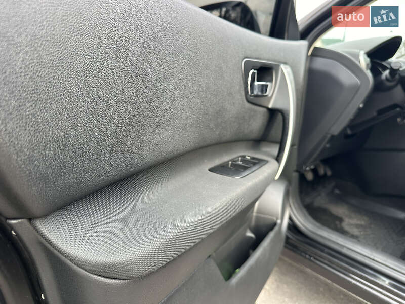Внедорожник / Кроссовер Nissan Qashqai 2011 в Виннице фото 35 Внедорожник / Кроссовер Nissan Qashqai 2011 в Виннице