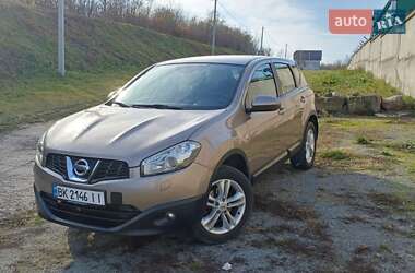 Внедорожник / Кроссовер Nissan Qashqai 2010 в Ровно