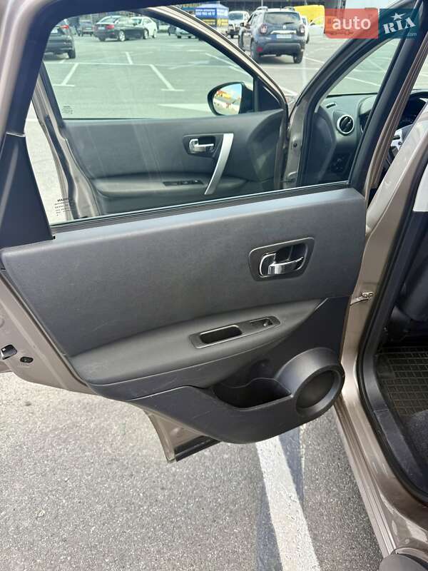 Внедорожник / Кроссовер Nissan Qashqai 2013 в Ужгороде фото 15 Внедорожник / Кроссовер Nissan Qashqai 2013 в Ужгороде